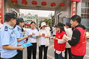 里弗斯谈大洛关键三分：有时球队会需要有第三个人站出来